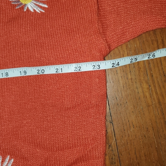 Tangerine Orange Cardigan with White Daisies - Picture 4 of 8